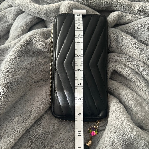 Wallet - Picture 3 of 6